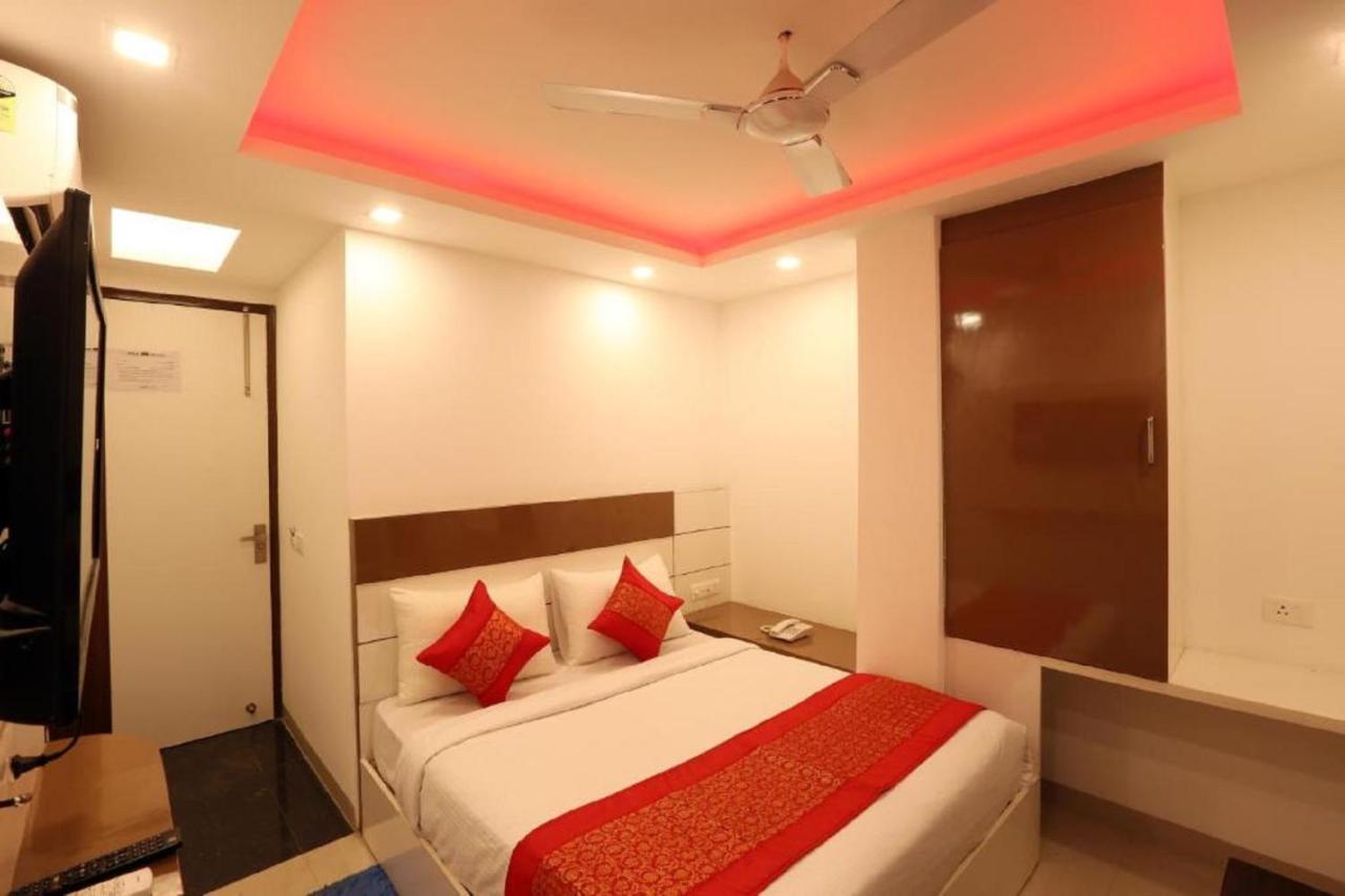 Del Fox Hotel, Delhi Airport New Delhi Bagian luar foto